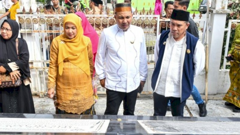 Jelang Puncak HUT Luwu Utara ke-26, Bupati Andi Rahim Ziarah ke Makam Tokoh Daerah