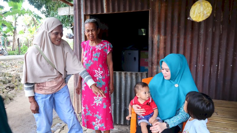 Sentuhan Kasih Tim Penggerak PKK Parepare untuk Balita Stunting di Lemoe