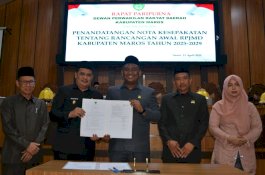 Pemkab Maros Serahkan Rancangan Awal RPJMD 2025