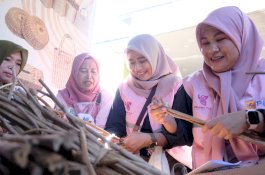 PLN UID Sulselrabar Raih Tiga Penghargaan Bergengsi dalam Bina Mitra UMKM Award 2025