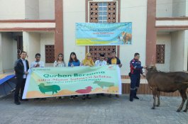 Astra Motor Sulsel Salurkan Hewan Kurban di  Masjid Darul Intiqal Makassar