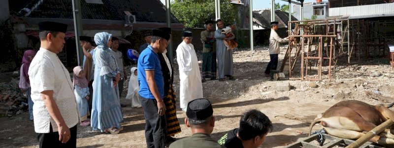 Idul Adha, Unismuh Makassar Sembelih 23 ekor Hewan Kurban untuk Warga Sekitar