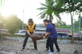 Momentum Hari Lingkungan Hidup, Tasming Hamid Pimpin Aksi Bersih PantaiKu