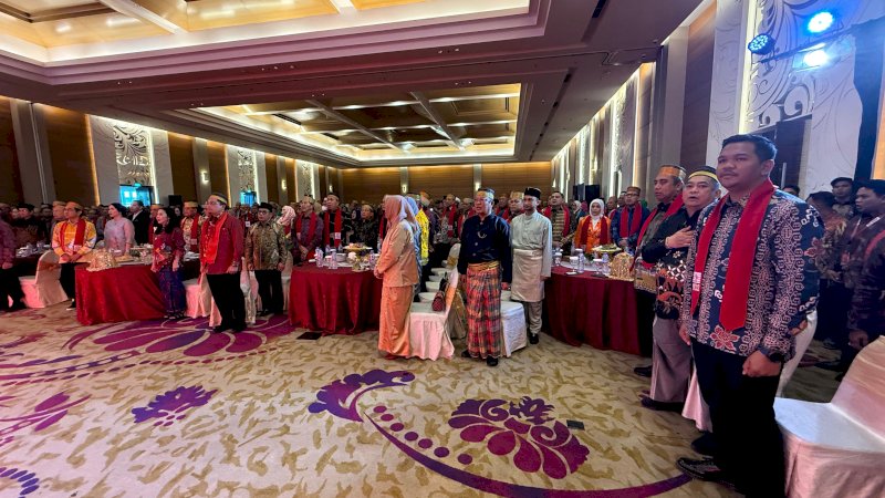Hadiri Pelantikan KKSS, Uji Nurdin Ucapkan Selamat untuk Amran Sulaiman