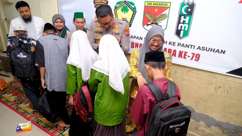 Pemkab Gowa Bersama TNI-Polri dan HMI Salurkan Bantuan Perlengkapan Sekolah ke Panti Asuhan