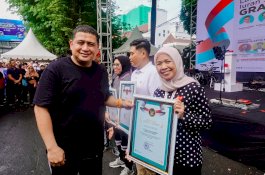 Mal Ratu Indah Terima Penghargaan atas Ketaatan Pengelolaan Lingkungan Hidup dari Pemerintah Kota Makassar