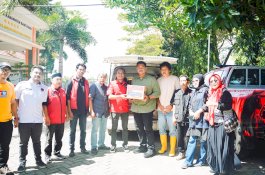 Bupati Bantaeng Terima Bantuan Sembako dari Baguna PDI Perjuangan Sulsel