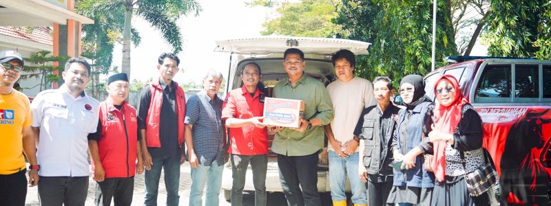 Bupati Bantaeng Terima Bantuan Sembako dari Baguna PDI Perjuangan Sulsel