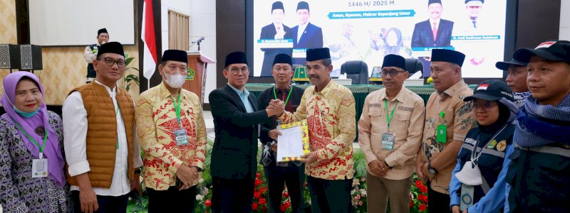 Pemkab Barru Jemput Kedatangan 177 Jemaah Haji Barru di Makassar