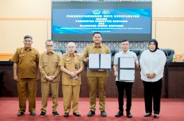 Bupati Uji Nurdin dan Kejari Bantaeng Teken MoU Kerja Sama Penanganan Masalah Hukum