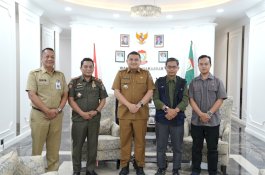 Wali Kota Makassar Dorong Aksi Nyata Mahasiswa Unhas Pada Inovasi Sampah hingga UMKM