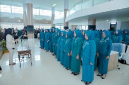 Bupati Barru Lantik Pengurus TP PKK yang Baru