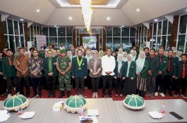 Bupati Barru Lantik Pengurus Ikatan Dokter Indonesia Cabang Barru