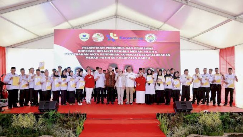 Bupati Andi Ina Kartika Lantik Pengurus Koperasi Merah Putih di Barru