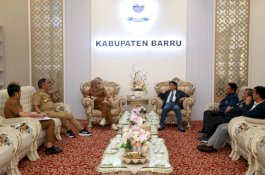 Bupati Barru Terima Audiensi Pimpinan Unibos