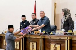 Rapat Paripurna DPRD Wajo, Fraksi-Fraksi Sampaikan Pandangan Umum terhadap Ranperda APBD Perubahan 2025