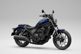 Dua Gaya, Satu Jiwa: Honda Rebel 500 & 1100 Tampil Makin Bertenaga dan Penuh Karakter