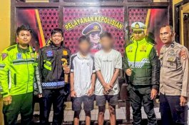 Satlantas Polres Wajo Amankan 2 Pemuda Bawa Sajam