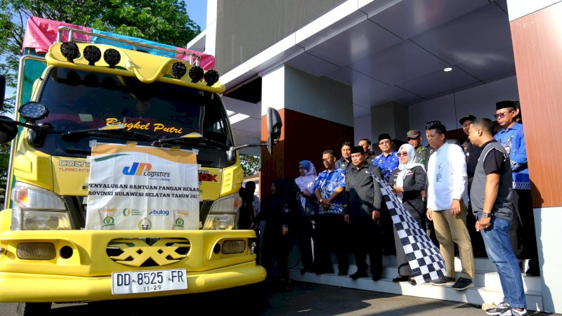 Bupati Gowa Lepas Bantuan Pangan Beras Juni–Juli 2025, Minta Penyaluran Dikawal dan Tepat Sasaran