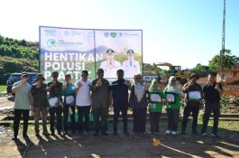 Bupati Maros Bakal Cabut Izin Jika Toko Modern Masih Gunakan Kantong Plastik