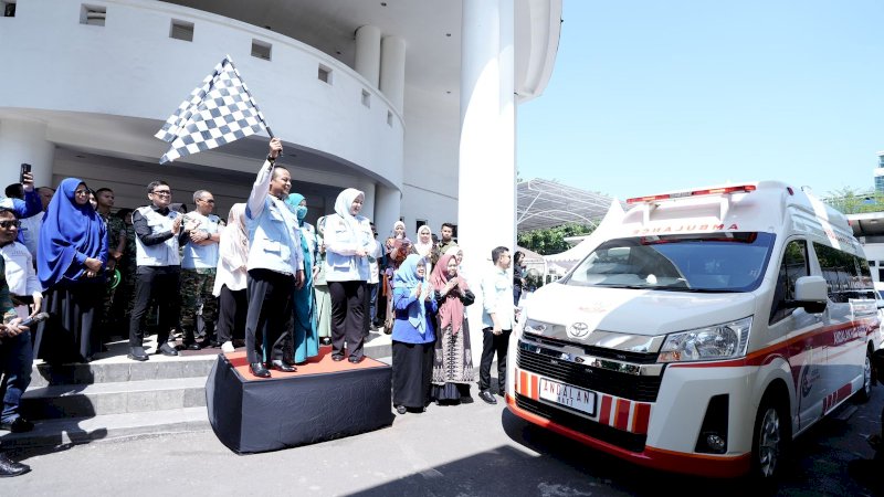 Pemprov Sulsel Luncurkan Mobil Ambulans yang Dilengkapi Ruang Operasi