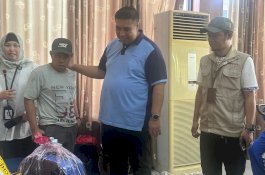 Bersama Bupati Chaidir Syam, Kemensos Salurkan Bantuan ATENSI untuk Anak-anak Maros