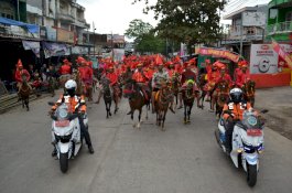 Peringati HUT Maros, 5 Ribu Orang Meriahkan Kirab Budaya Maros