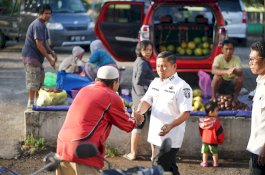 Wali Kota Parepare Tinjau Harga dan Stok Bahan Pokok di Pasar Sumpang Minangae