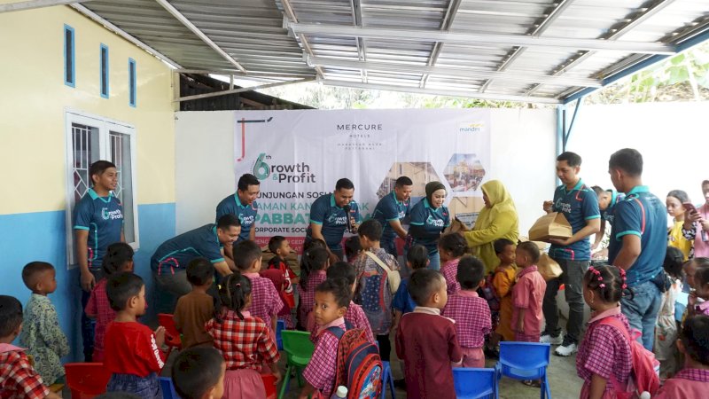 Bedah sekolah di lakukan di TK  Pabbata Ummi Antang 