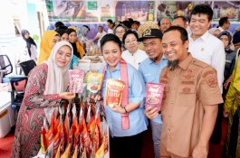 Gubernur Sulsel Dampingi Titiek Soeharto Kunjungan Kerja di BPPMHKP Makassar