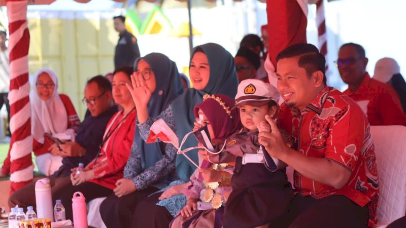 Pawai Karnaval TK Meriahkan HUT RI ke-80 di Parepare, Ketua PKK Tekankan Pendidikan Karakter Sejak Dini