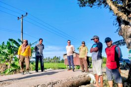 Legislator Wajo, Arga Turun Langsung Kawal Pembangunan Ruas Mange–Bendoro