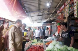 Usai Sidak Pasar Pabaeng-baeng, Appi Pastikan Harga Pangan Stabil
