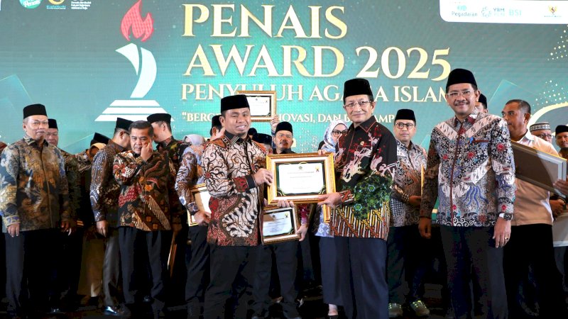 Wali Kota Parepare Terima Penghargaan PENAIS Award 2025 dari Kementerian Agama