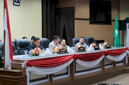 Pemkot Parepare Serahkan Ranperda Perubahan APBD 2025 ke DPRD