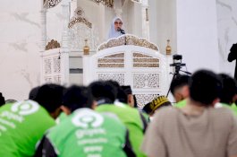 Pemkab Gowa Gelar Zikir dan Doa Bersama, Bagikan 200 Paket Sembako ke Warga dan Driver Ojol
