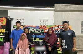 Santunan hingga Motor, Lagi... Gubernur Sulsel Bantu Keluarga Korban Kebakaran Kantor DPRD Makassar