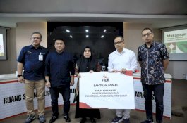 Pemkot Makassar dan FKIJK Sulselbar Salurkan Bantuan untuk Keluarga Korban Tragedi DPRD, Stabilitas Keamanan Jadi Kunci Ekonomi Kota