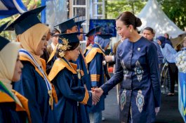 Menpar Widiyanti: 565 Lulusan Poltekpar Makassar Harus Berwawasan Global, Lokal di Hati