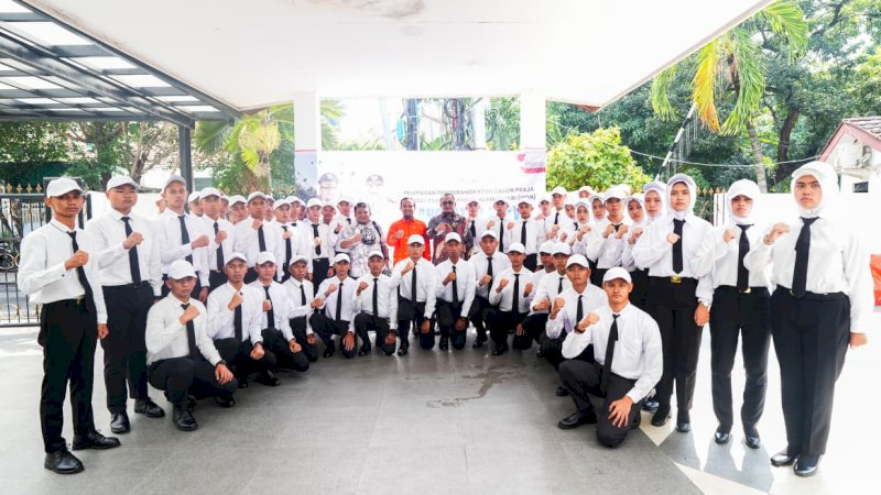 Pesan Gubernur Sulsel Andi Sudirman Saat Lepas Calon Praja IPDN Angkatan XXXVI
