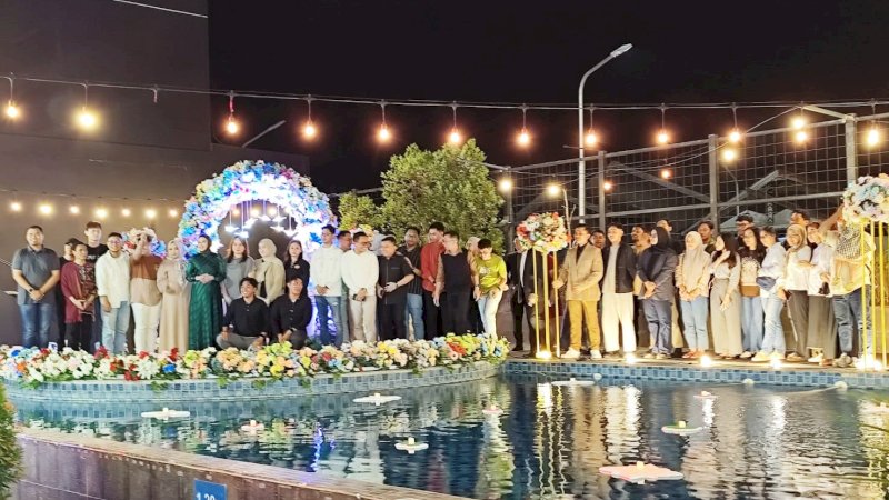 area kolam renang hotel Mercure Makassar Nexa Pettarani 