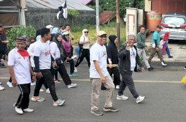 Gerak Jalan Sehat Warnai Penyambutan MQK Internasional di Wajo