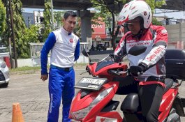 Dukung Mobilitas Aman, Asmo Sulsel Gelar Edukasi Safety Riding untuk Telkom Akses Makassarr