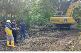 Wujudkan Parepare Bebas Banjir , Pemkot Bersihkan dan Keruk Sungai 