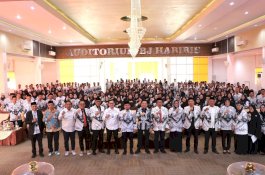 Hadiri Konfrensi PGRI, TSM Tekankan Peran Guru Perkuat Pendidikan Karakter Peserta Didik