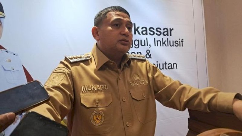 Wali Kota Makassar, Munafri Arifuddin atau yang akrab disapa Appi, memastikan pelantikan jajaran direksi dua Badan Usaha Milik Daerah (BUMD) Pemerintah Kota Makassar—yakni Perumda Air Minum (PDAM) dan Bank Perkreditan Rakyat (BPR)—akan segera dilakukan setelah memperoleh persetujuan dari kementerian dan otoritas terkait.