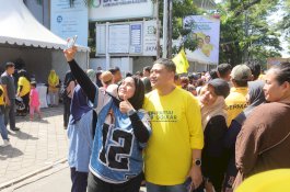 Rangkaian HUT ke-61, Golkar Makassar Gelar Pasar Murah & Pemeriksaan Kesehatan Gratis