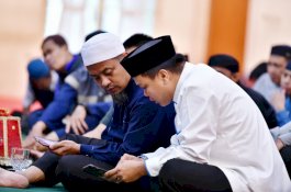 Gubernur Andi Sudirman Hadiri Kajian Islam Ilmiah Ustadz Mufassir Arif