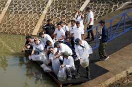 Kolaborasi KLH, MIND ID, dan PT Vale dalam Festival Sungai Cipinang