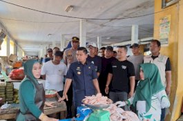 Tasming Hamid  Tinjau Pasar Lakessi, Dengar Keluhan dan Masukan Pedagang Pasca Relokasi 